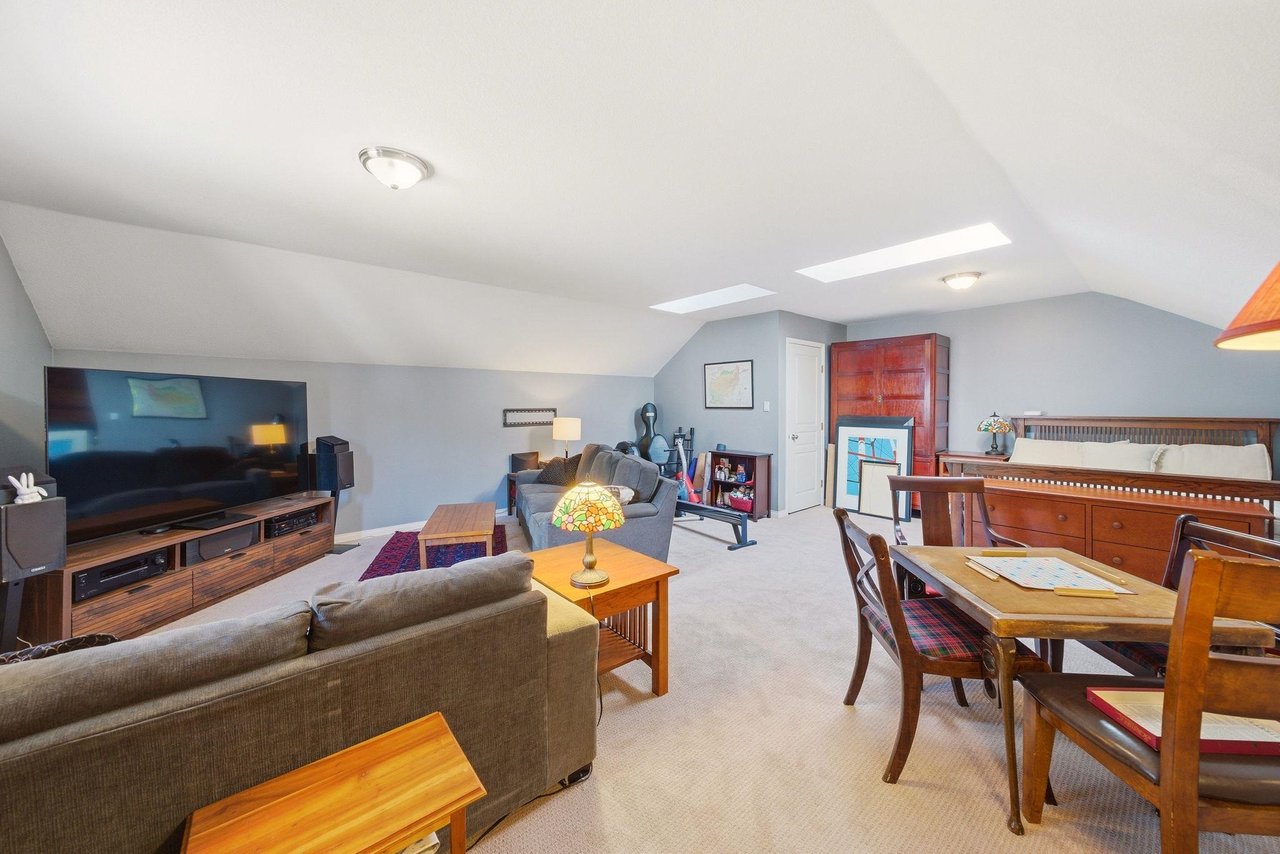 4575 Cliffmont Rd