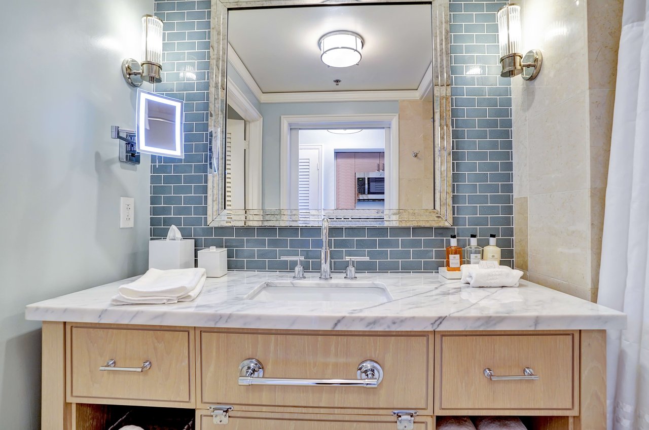 Ritz Carlton Key Biscayne Unit 870