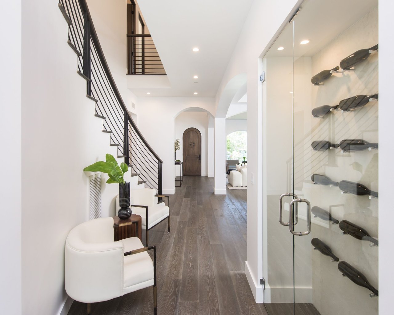 119 N La Jolla Ave