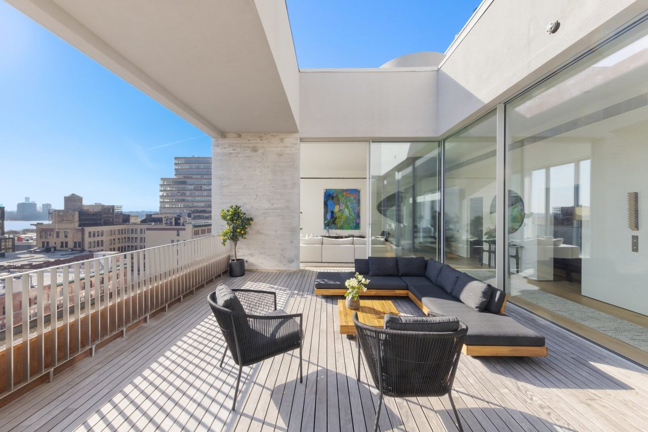 The $21M Chelsea Penthouse with a Private Full-Floor Rooftop, Including a Pool