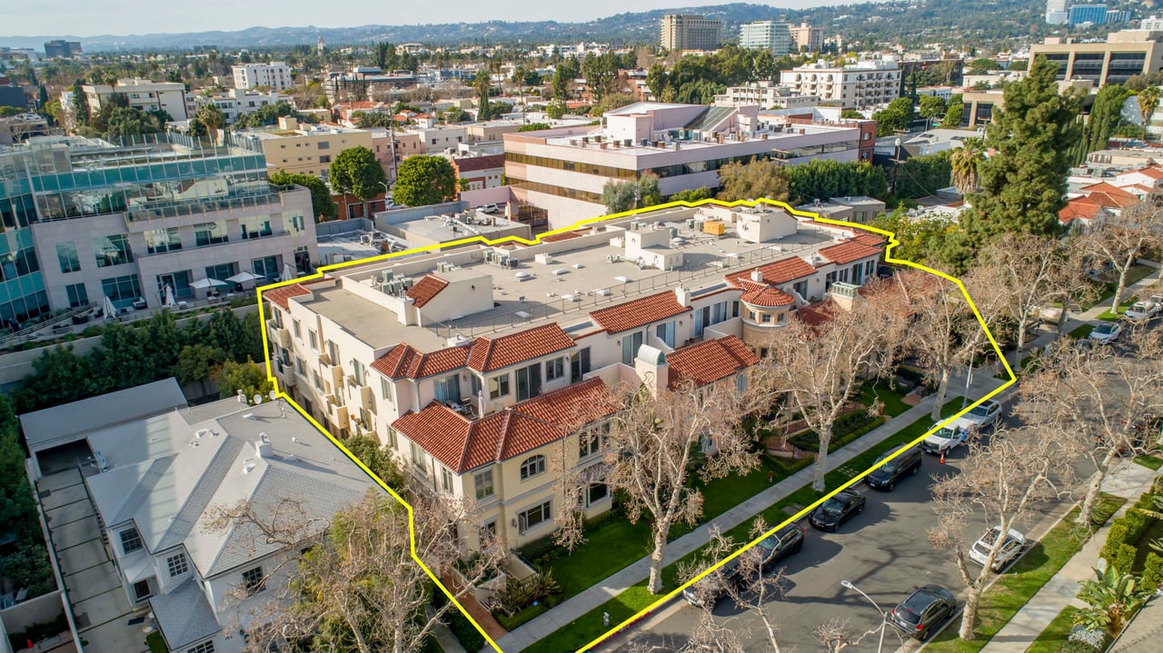 Beverly Hills Villas Condo