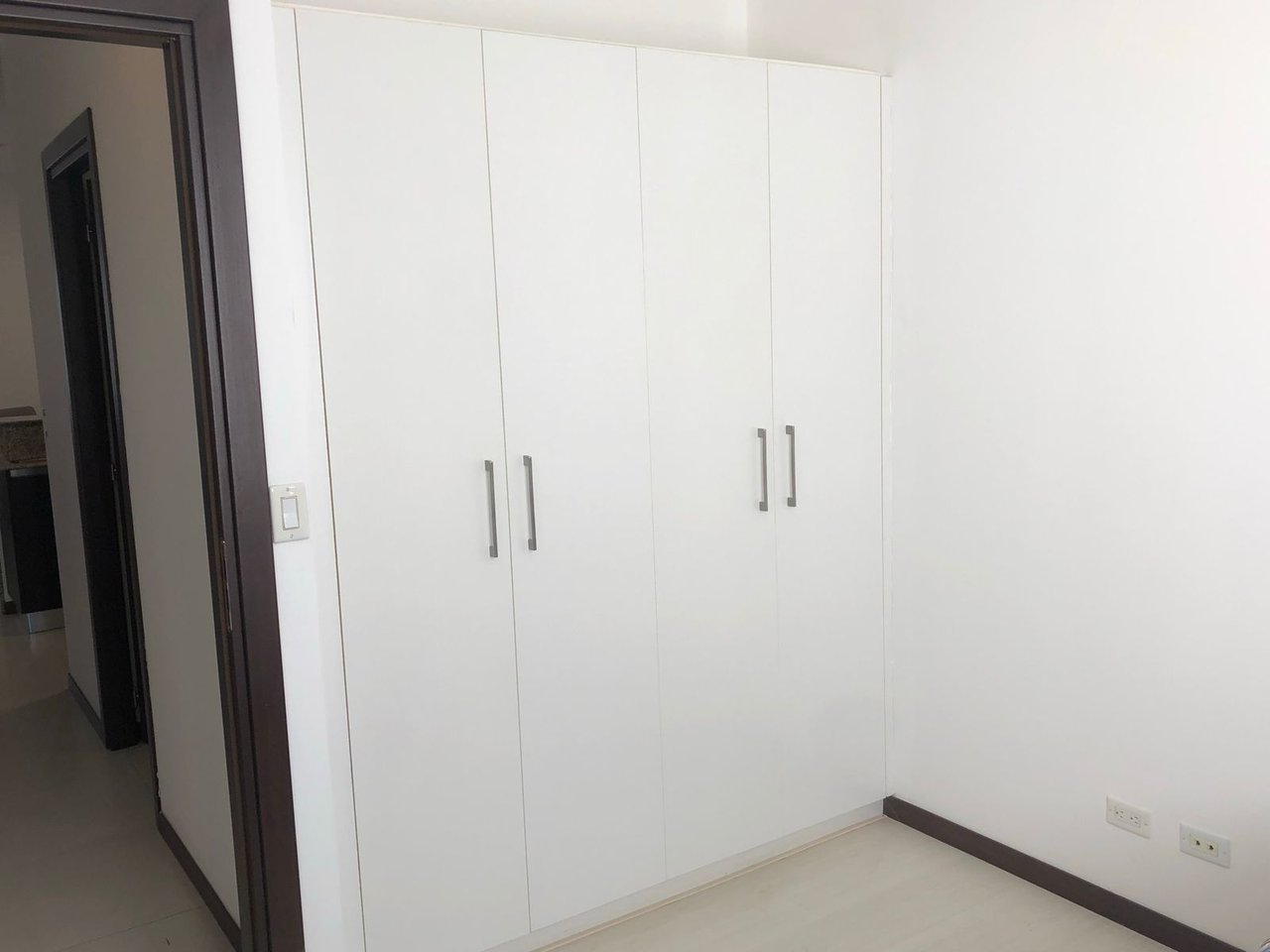 Modern Poolside Terrace Condo, Heredia