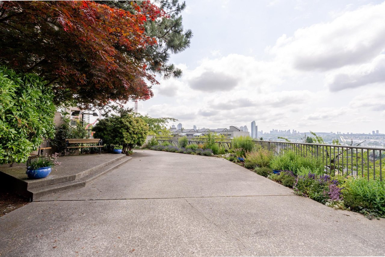 405-3760 Albert Street, Burnaby