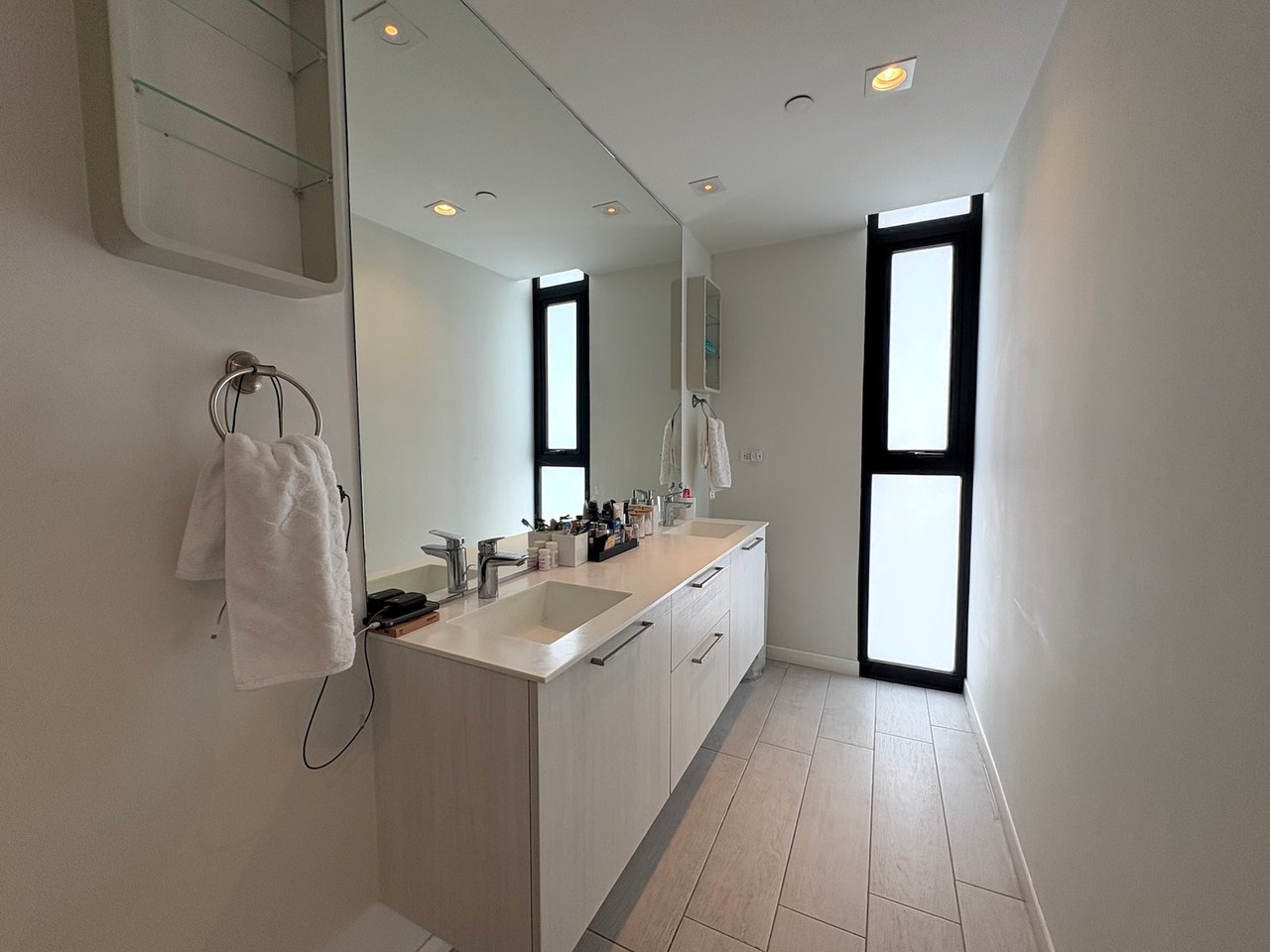 High Floor City View Residence, Sabana and Rohrmoser, San Jose