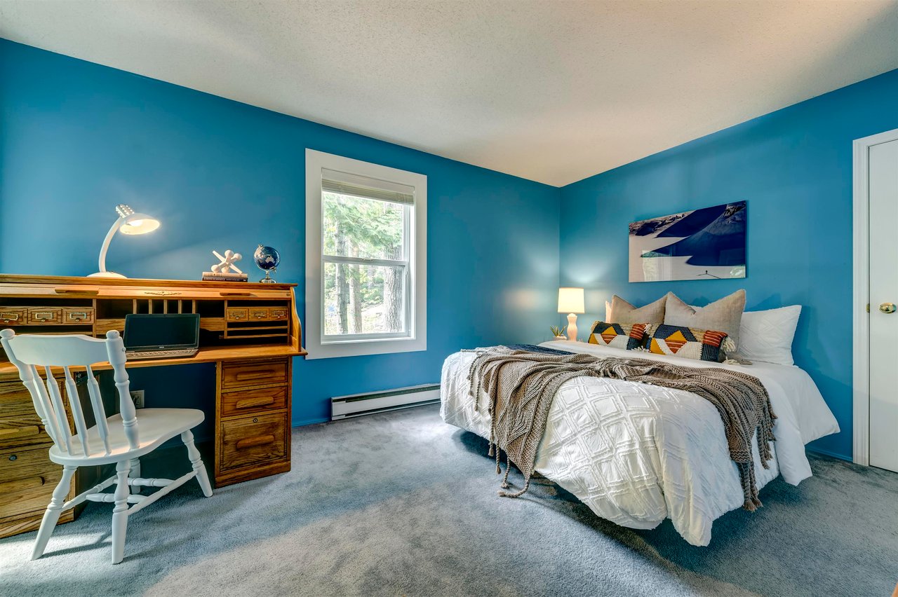 8720 Idylwood Pl