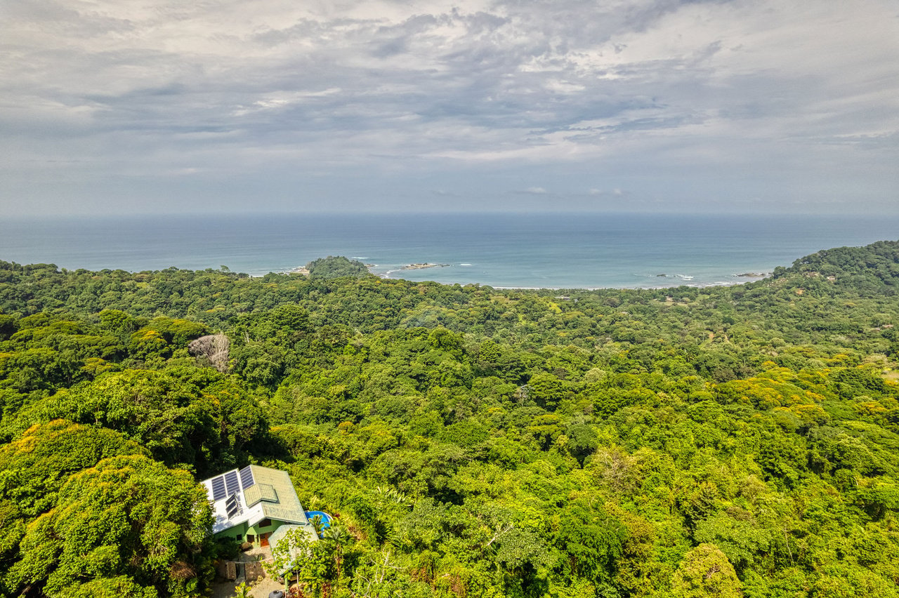 Best Views in Dominical – Home with Apartment and Infinity Pool