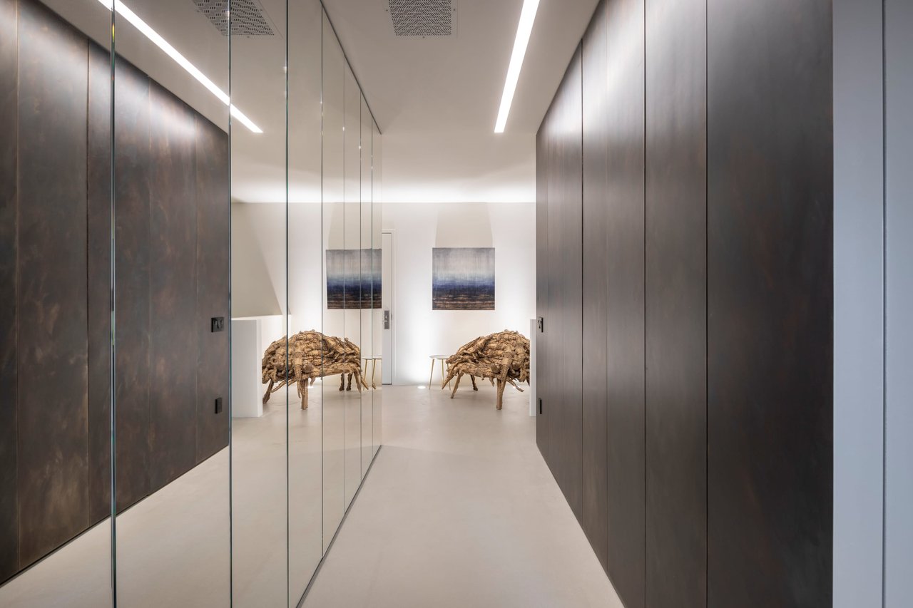 Ritz-Carlton Penthouse 2401