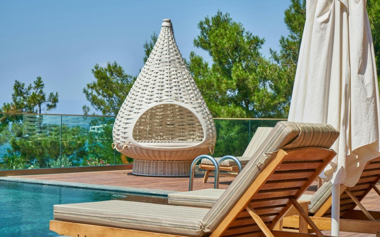 Unveiling the World of Exclusive Mortgages for Ultra-Luxury Homes