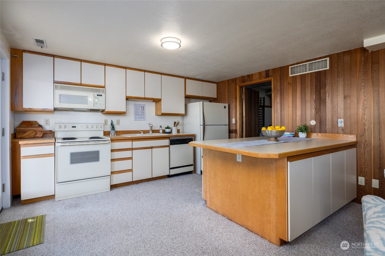 227 Skagit Wy