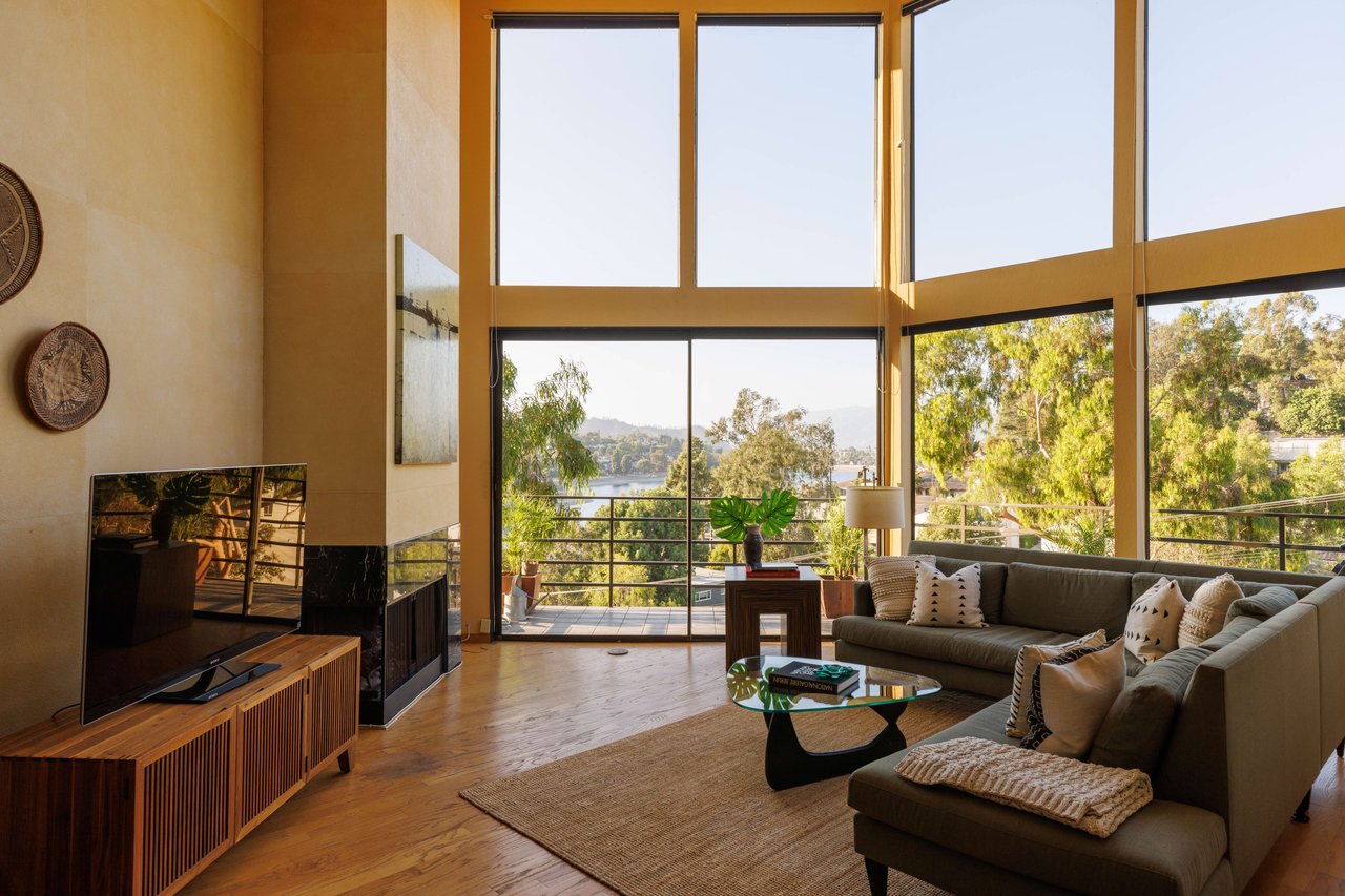 Silver Lake’s Crown Jewel Penthouse Unit 