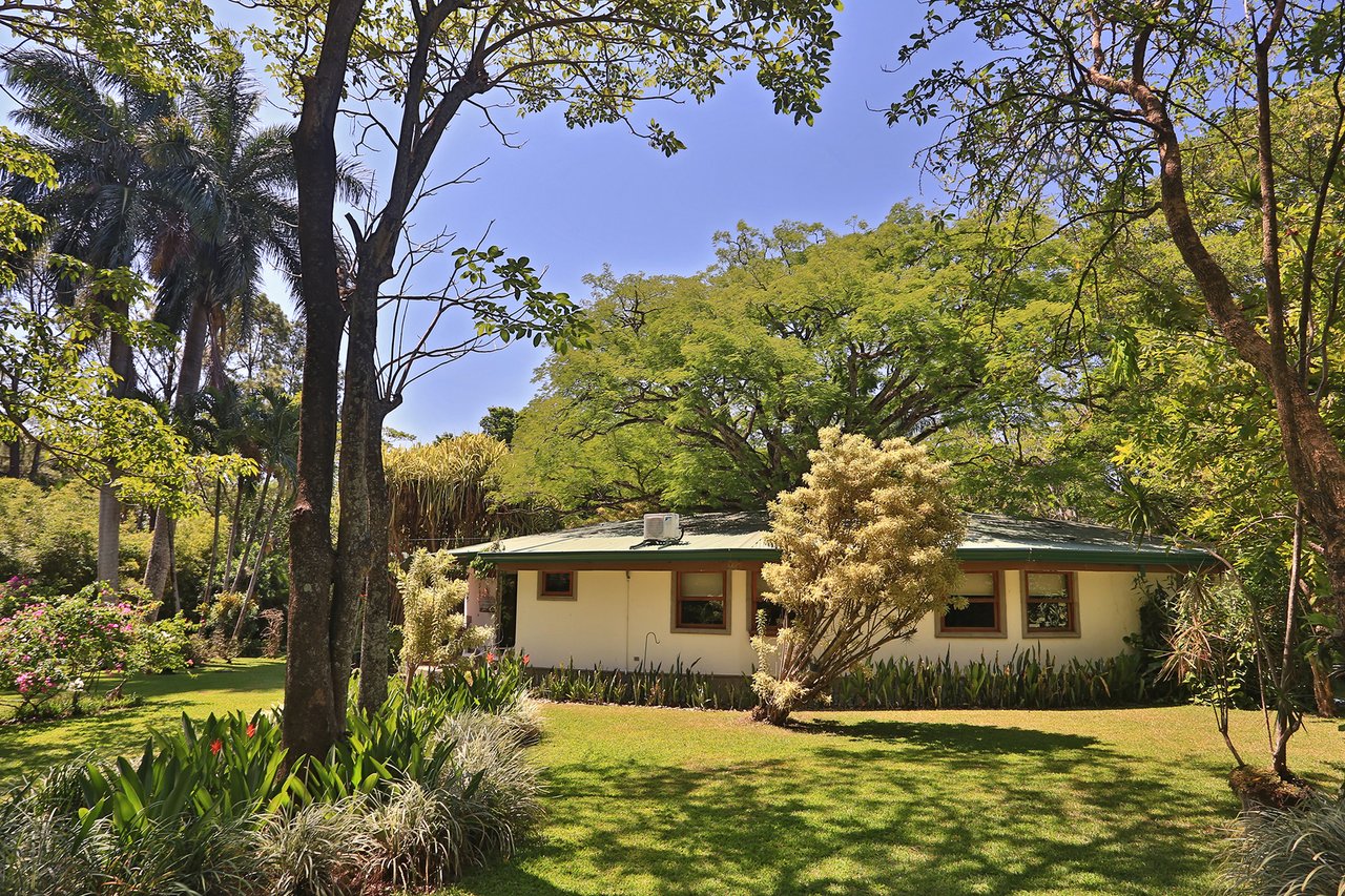 Colonial Garden Estate, Santa Ana, San Jose