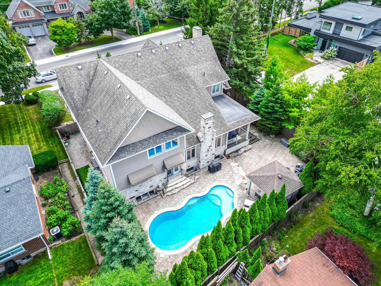 3293 Lakeshore Road, Burlington