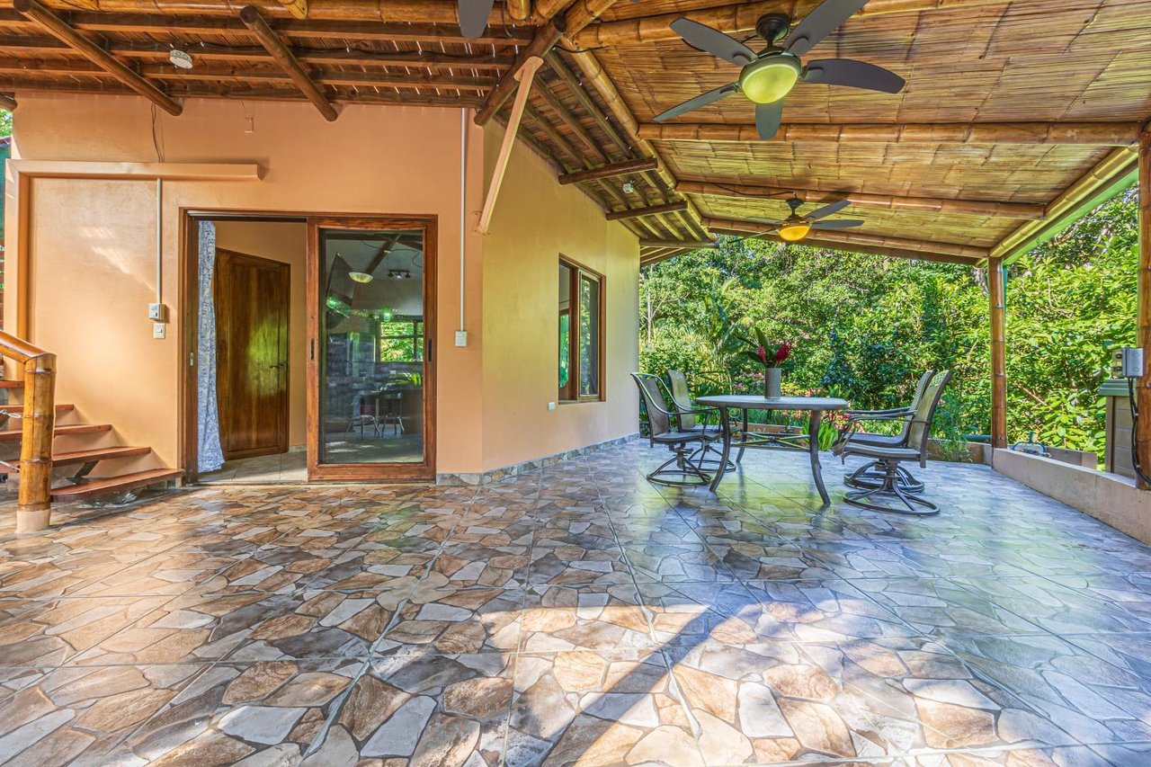 Uvita, Jungle Retreat Center on the Uvita River. Private and 17 Acres