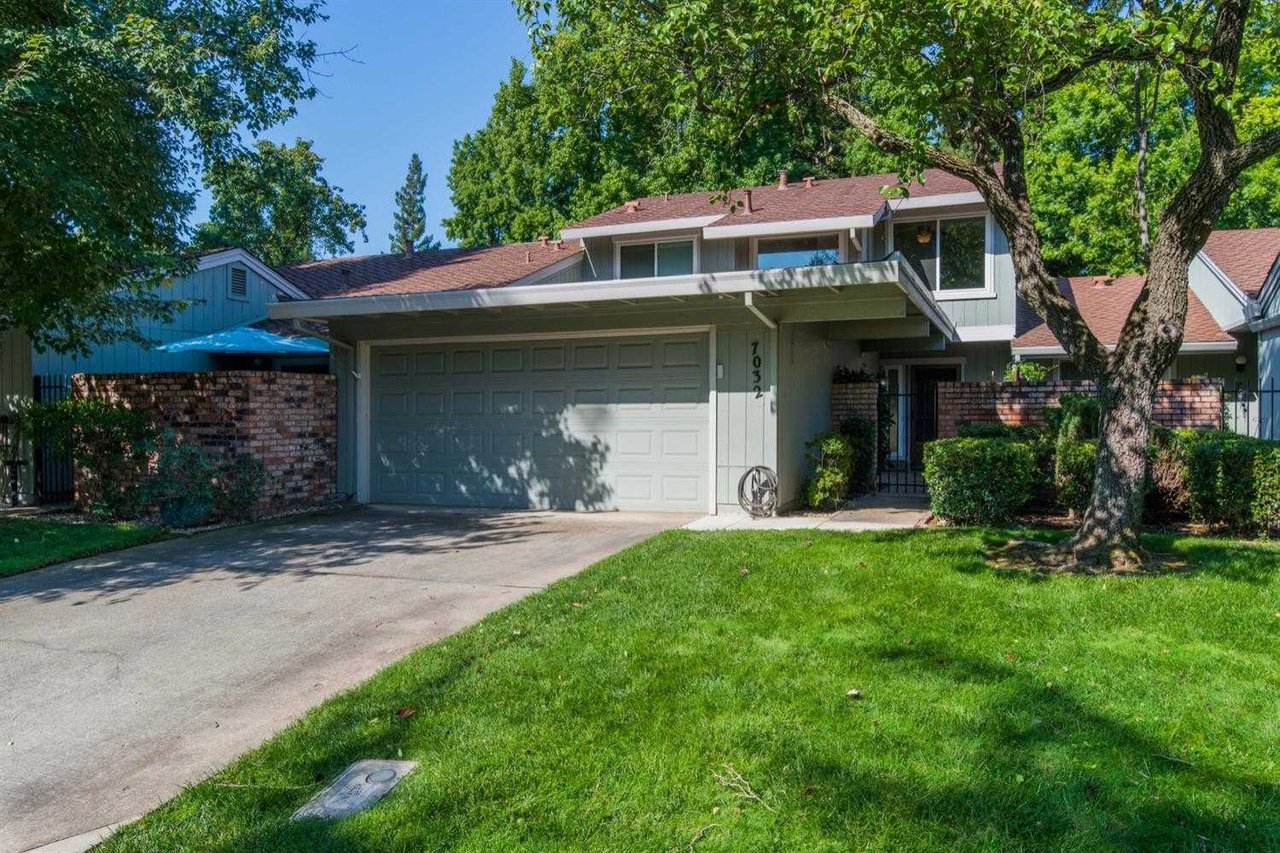 7032 La Costa Lane