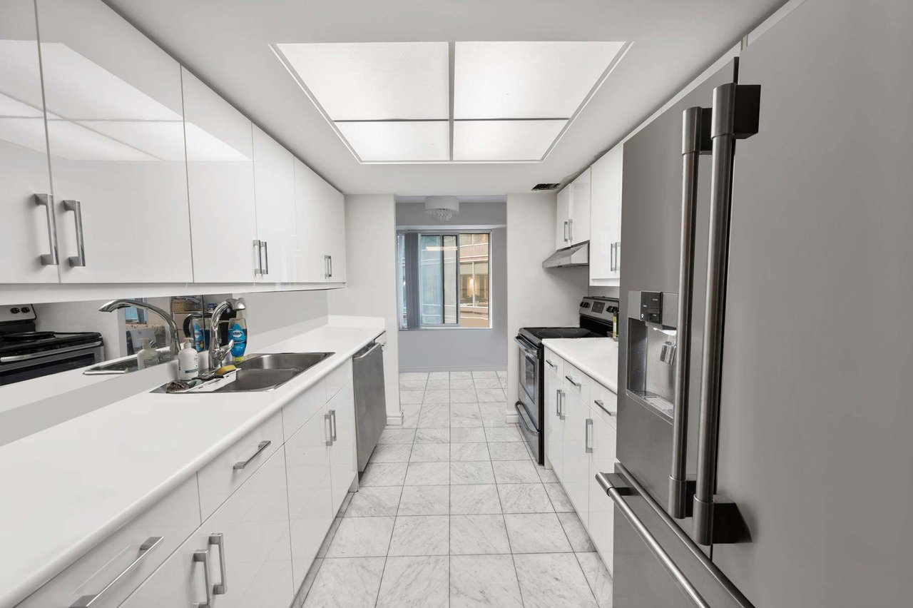 SOLD: Experience World-Class Living