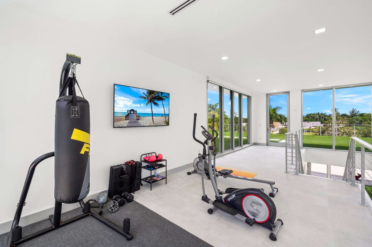 September 2024 | Explore This $24 Million 4-Acre Contemporary Estate in Southwest Ranches