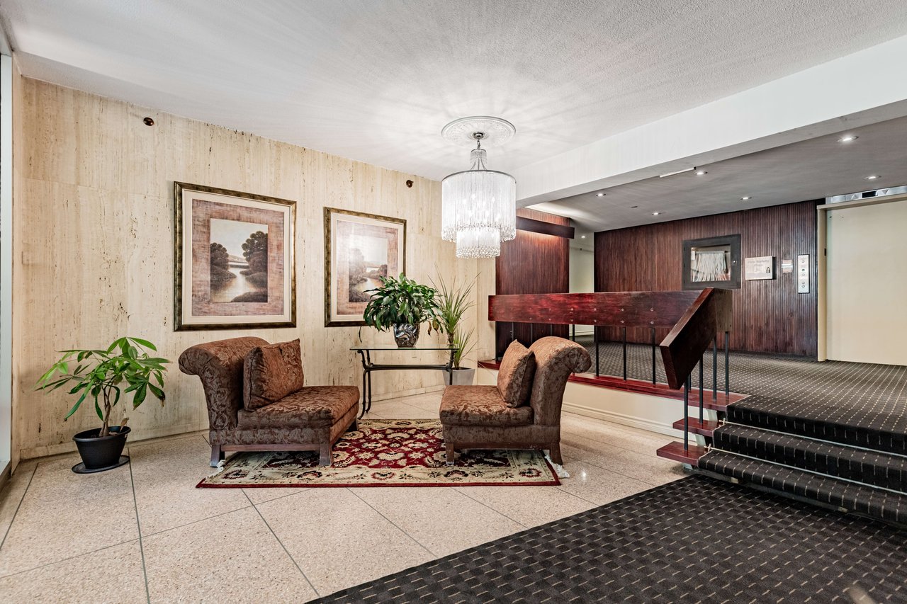 FOREST HILL OVERSIZED SUITE