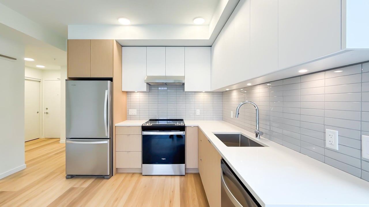 508-37994 Second Ave
