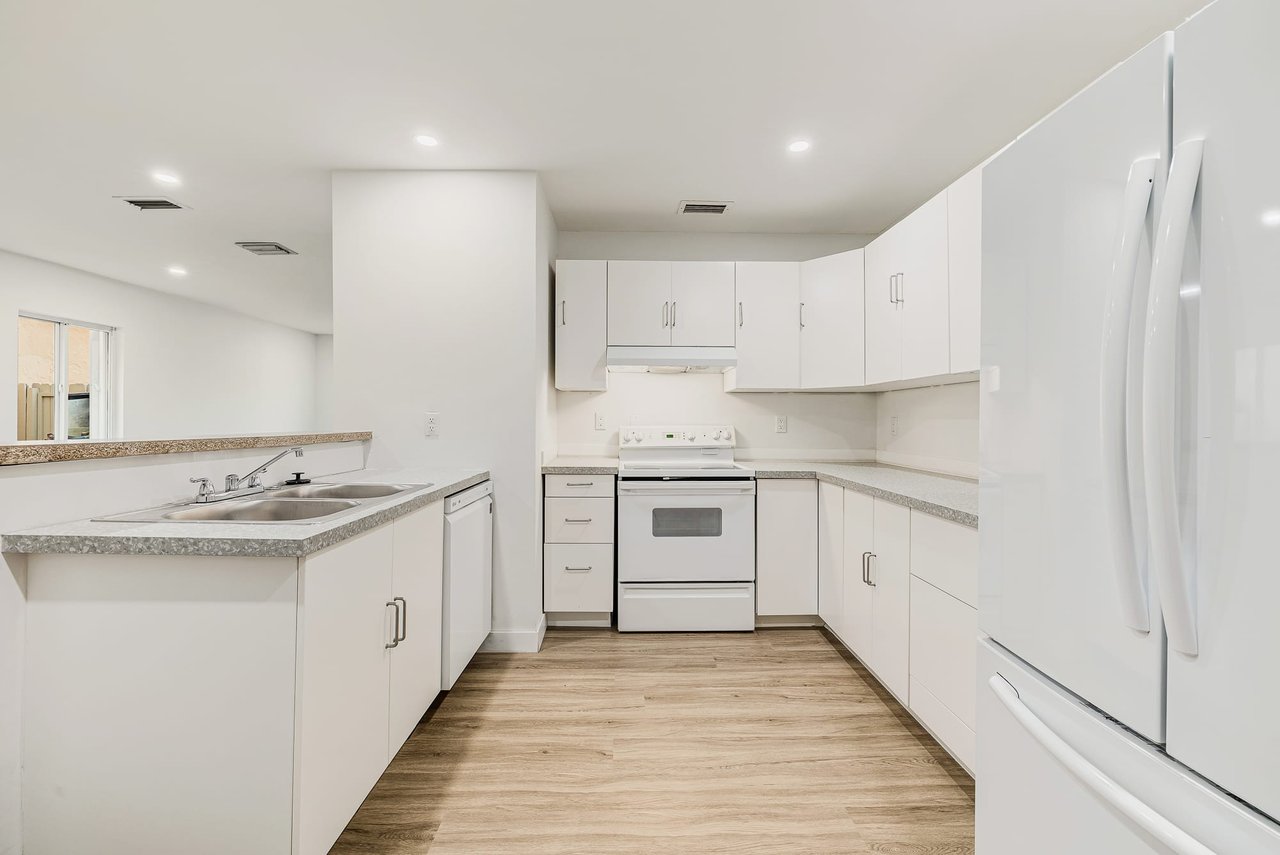 25038 SW 124th Ct, Miami, FL. 33032