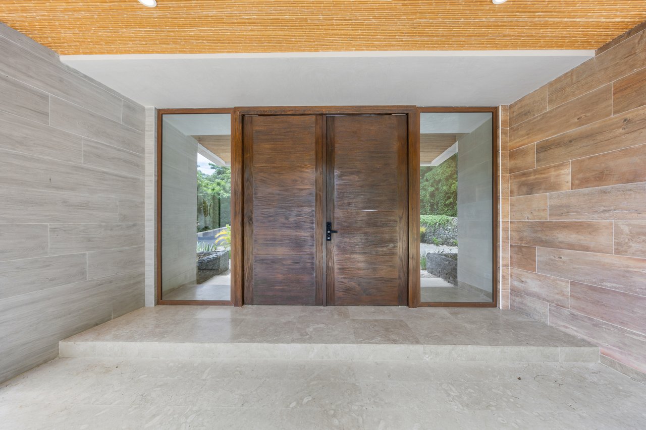 Contemporary Infinity Pool Villa, Flamingo, Guanacaste