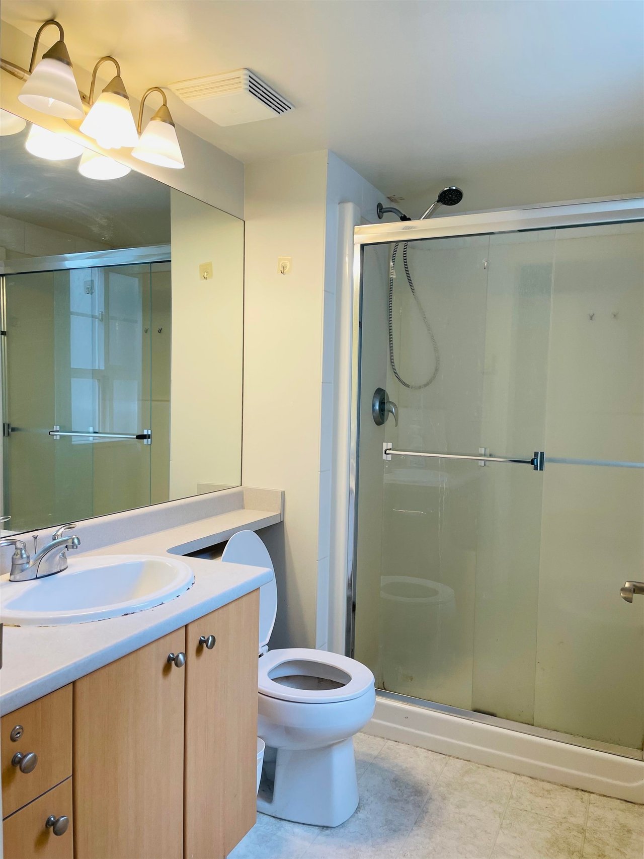 54-7088 17th Ave