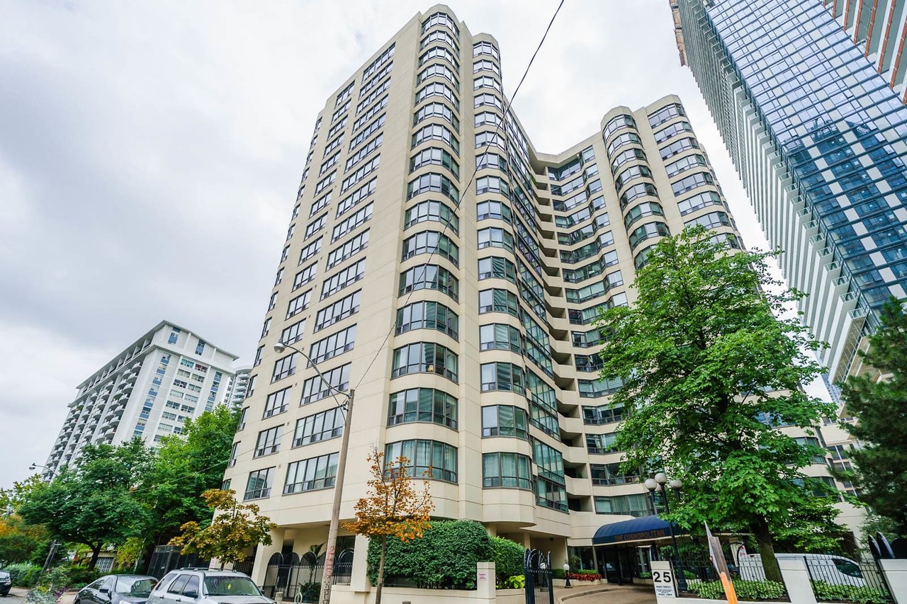 25 Maitland St, #405