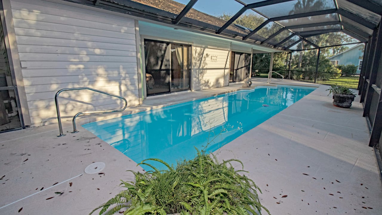 10611 SE Jupiter Narrows Dr