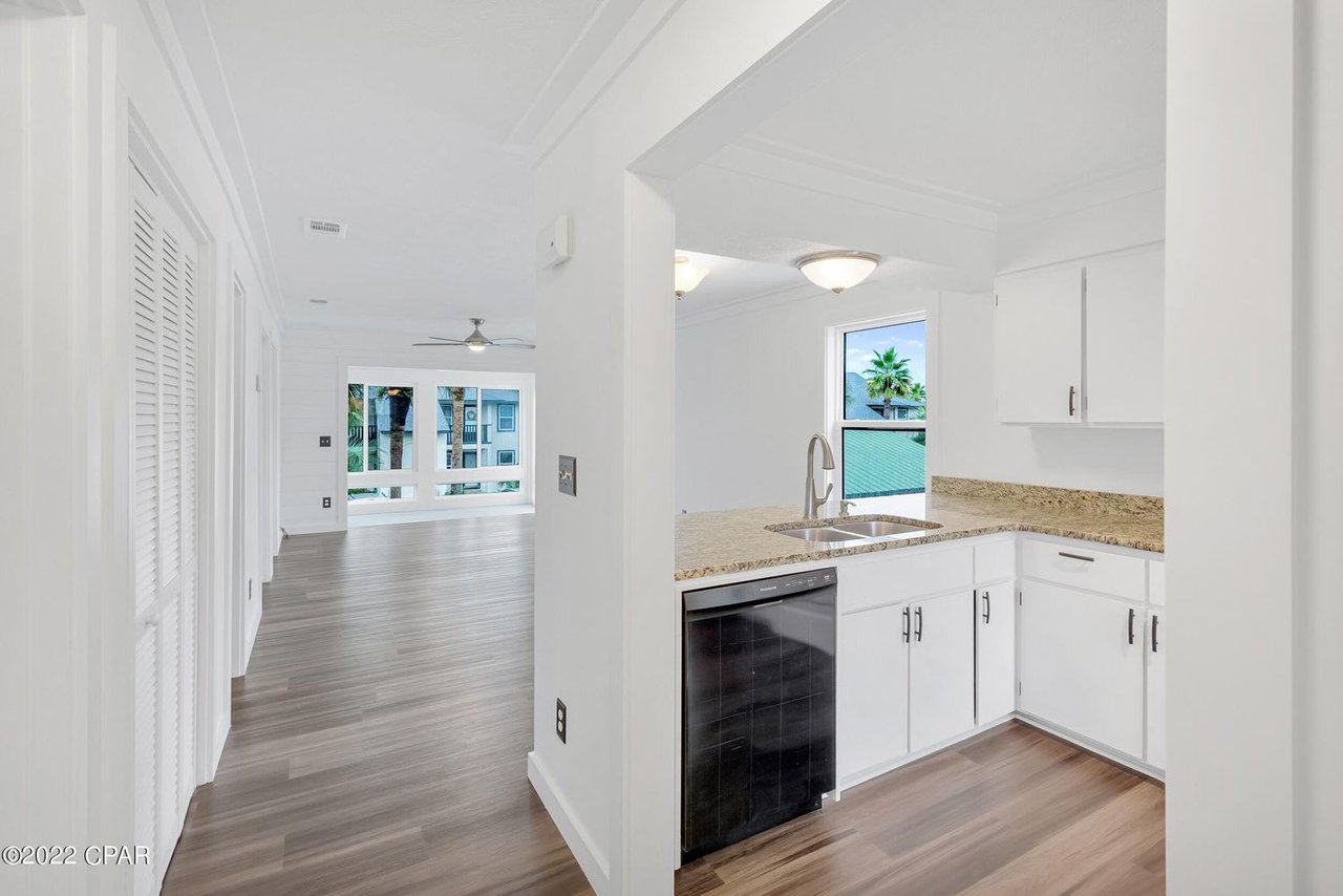7813 N LAGOON Drive Unit 7C