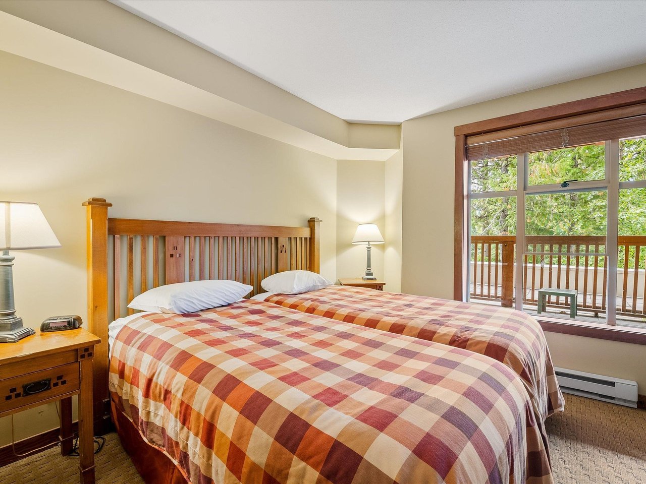 104-G1-4653 Blackcomb Wy