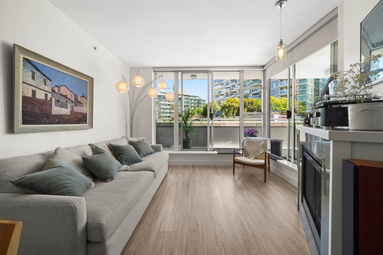 314-298 E 11th Ave