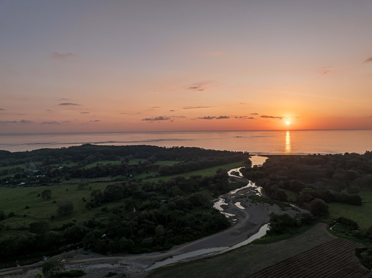 Casa Morfa: Brand New Home in Uvita's Premier Neighborhood