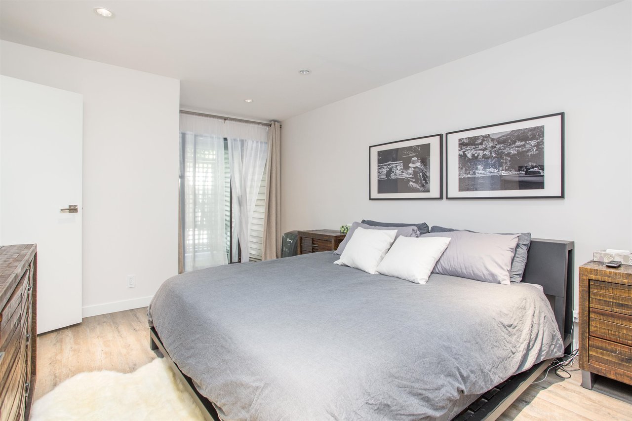 34-2242 Folkestone Wy