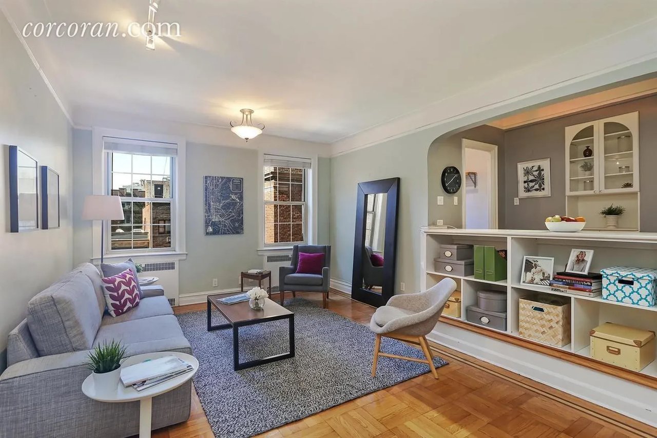 In Brooklyn Heights, an adorable prewar one-bedroom for $839,000