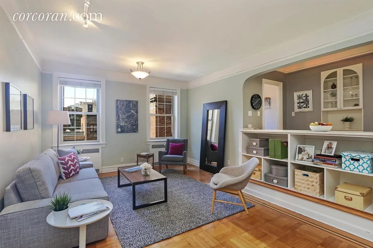 In Brooklyn Heights, an adorable prewar one-bedroom for $839,000