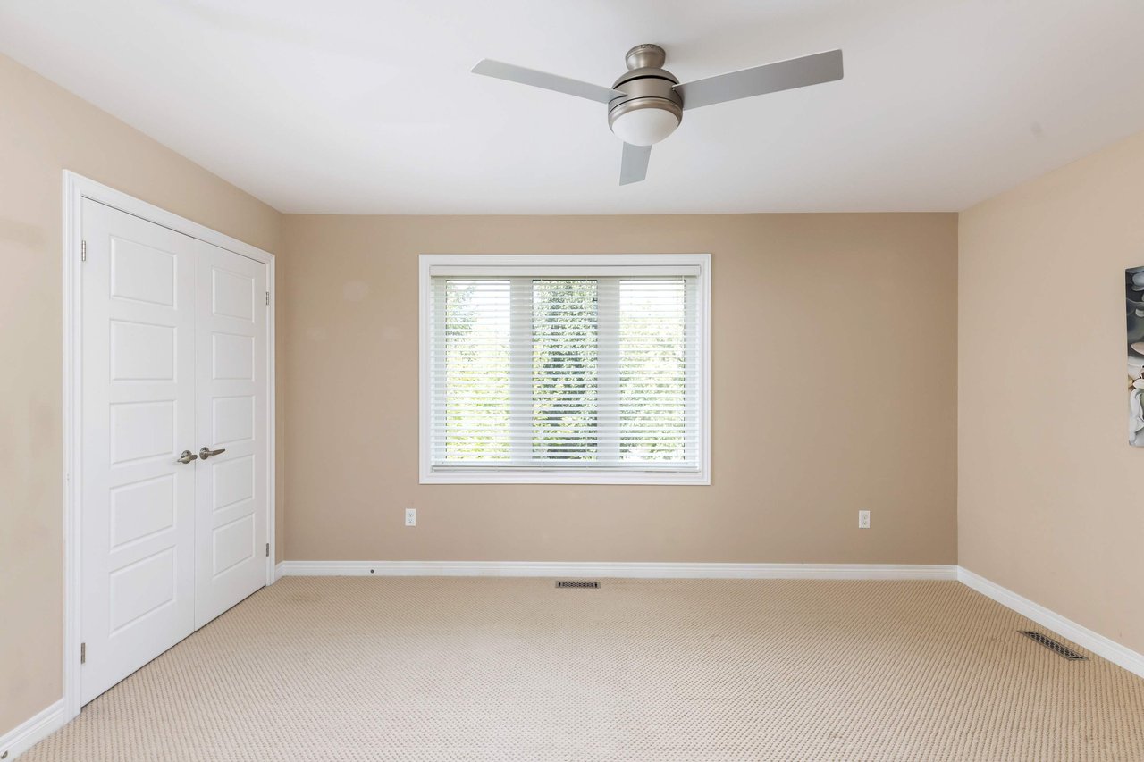 14-4165 Upper Middle Road Unit: 14