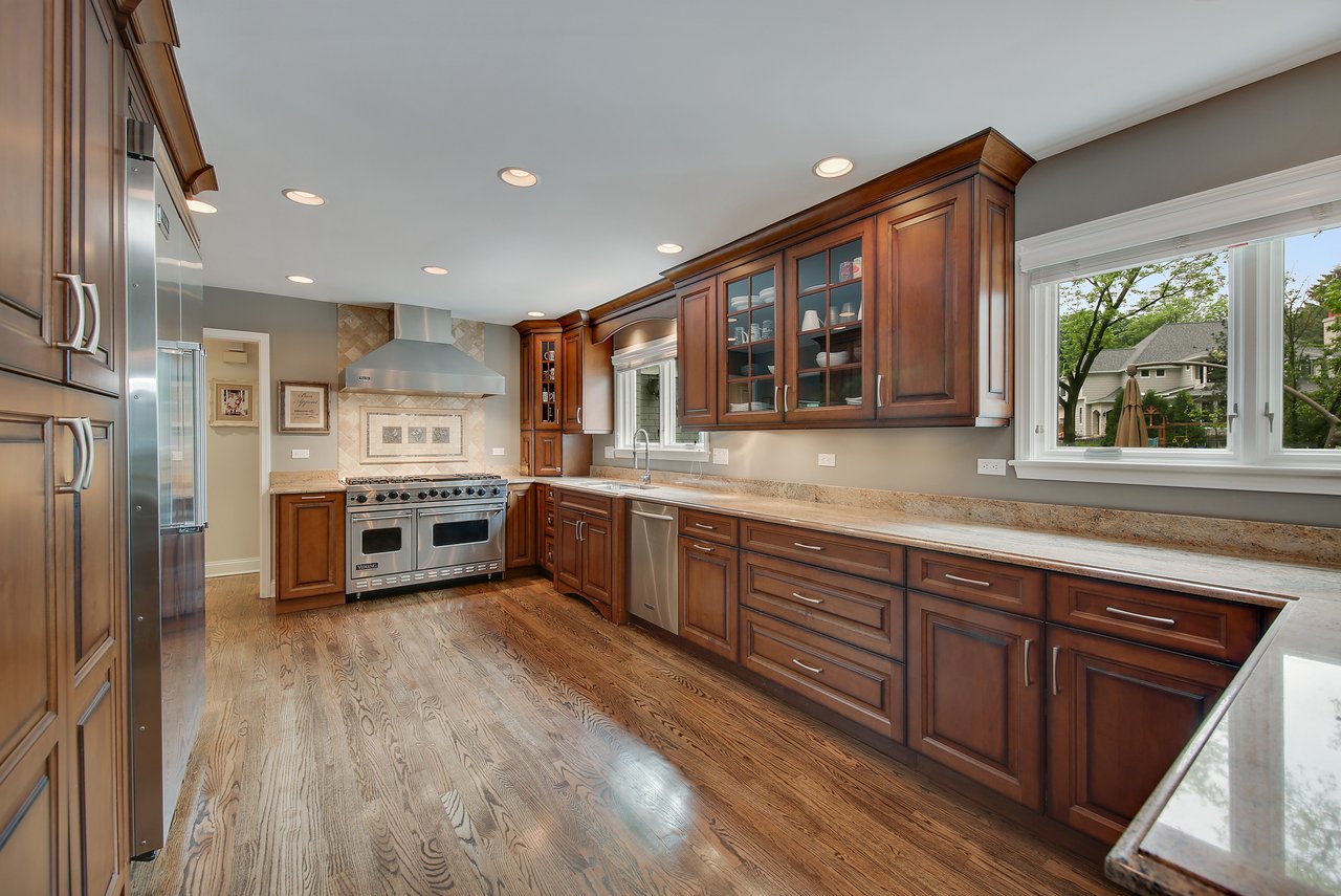 This stunning spacious home allows for the quintessential indoor/outdoor living