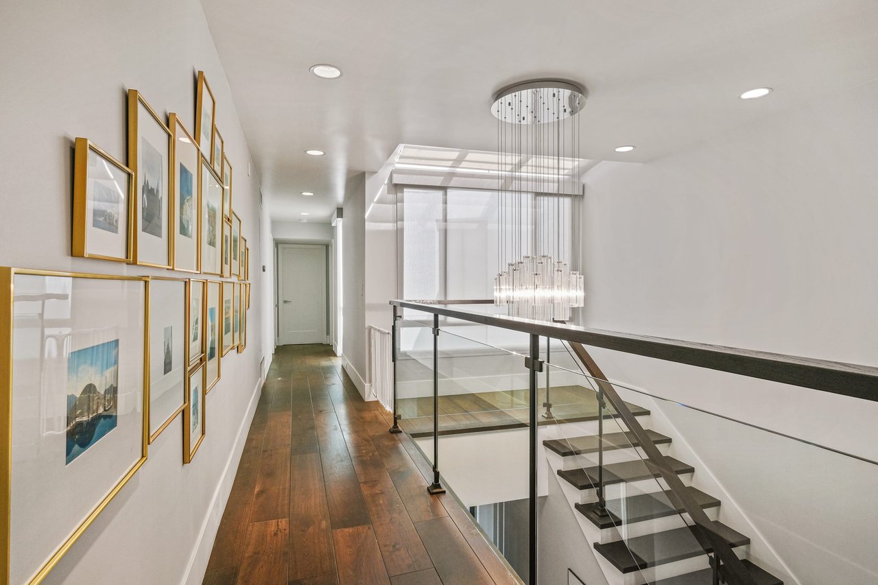 18 Sea Colony Drive