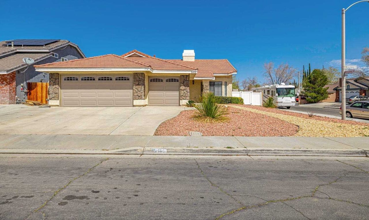 3105 Golfwood Ct