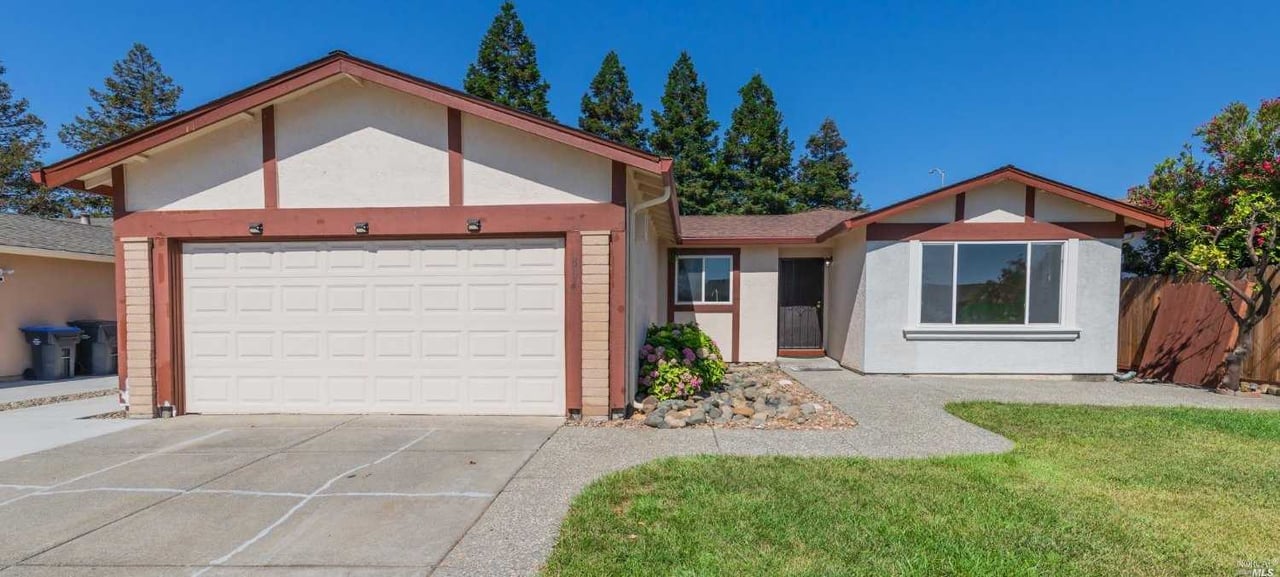 804 Mosswood Dr
