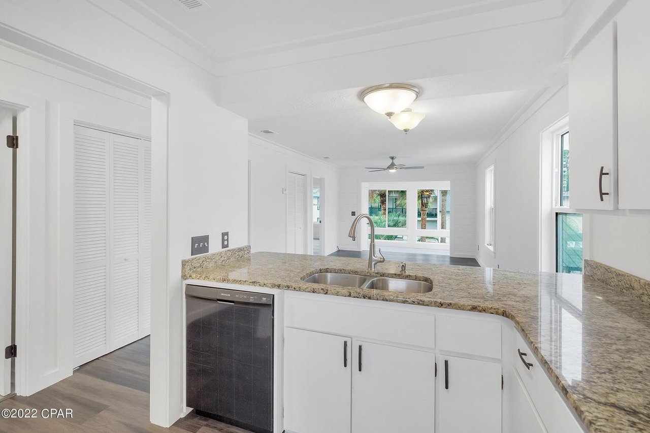7813 N LAGOON Drive Unit 7C
