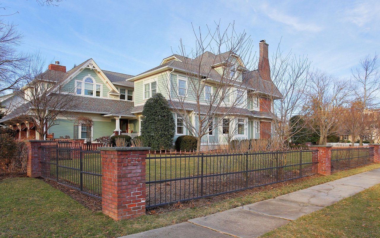 605 Mountain Ave