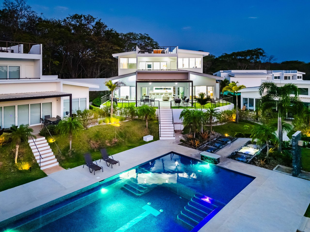 The Enclave | Ultra-Modern 5 Bedroom Villa Located Minutes From the Beach!