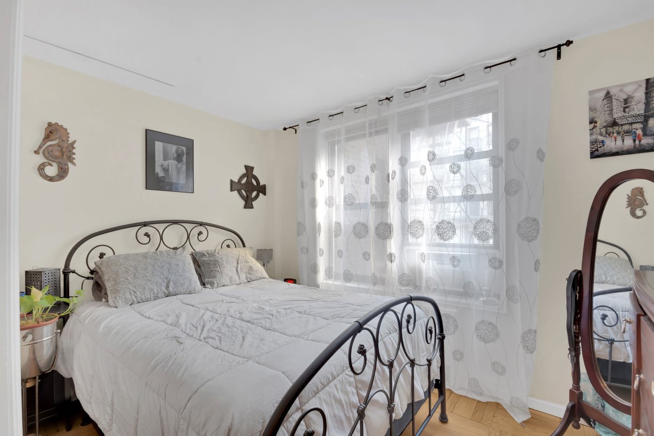 330 E 80th Street, Unit 2J