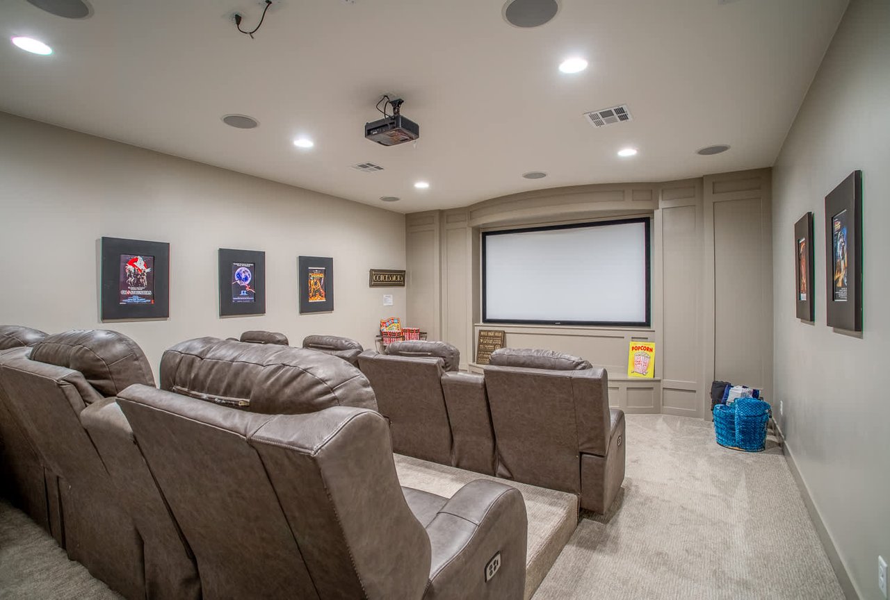258 W Blue Quartz Dr