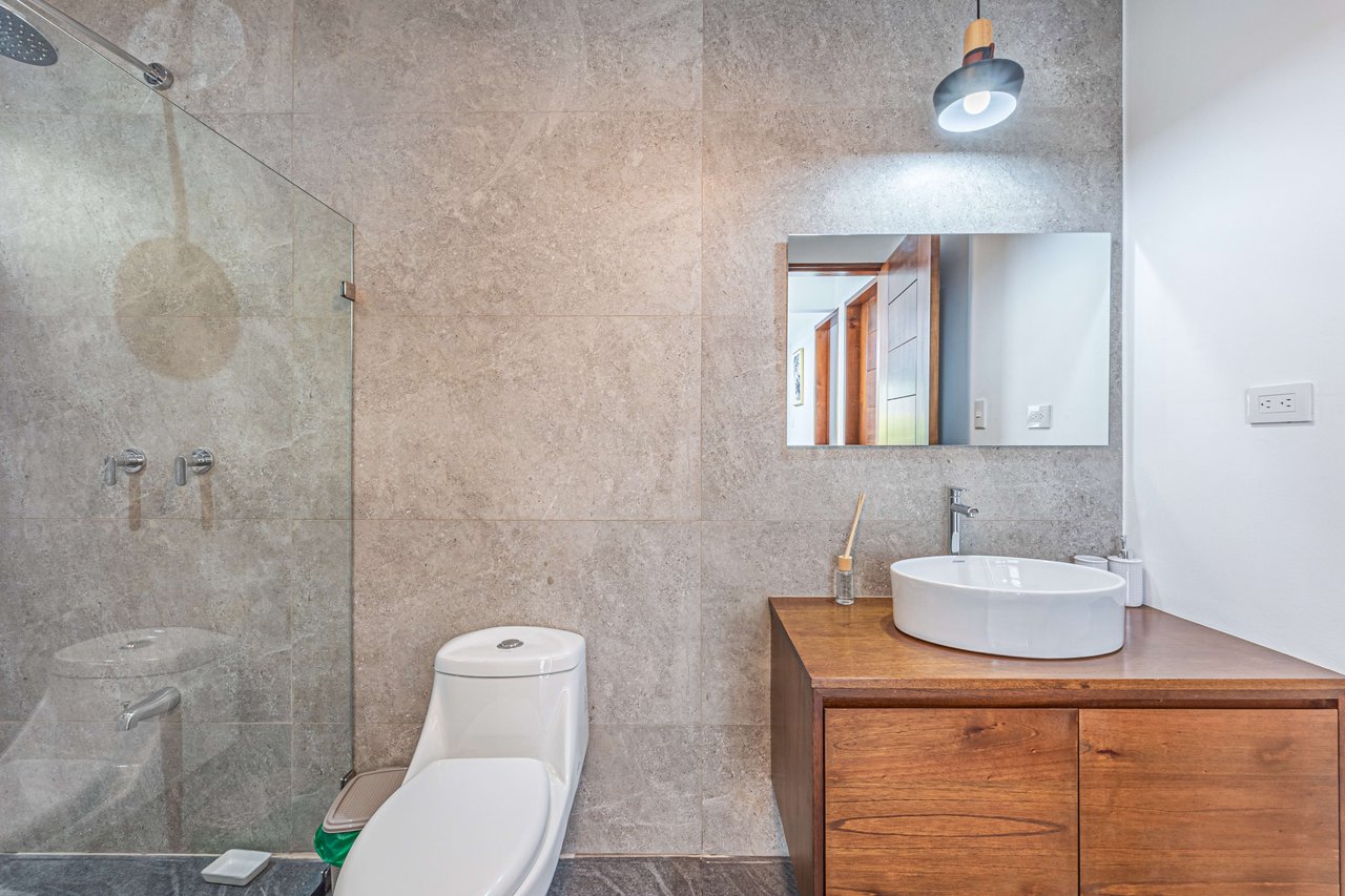 Stylish 3 bed, 3 bath Brand New  Villa in Uvita. 
