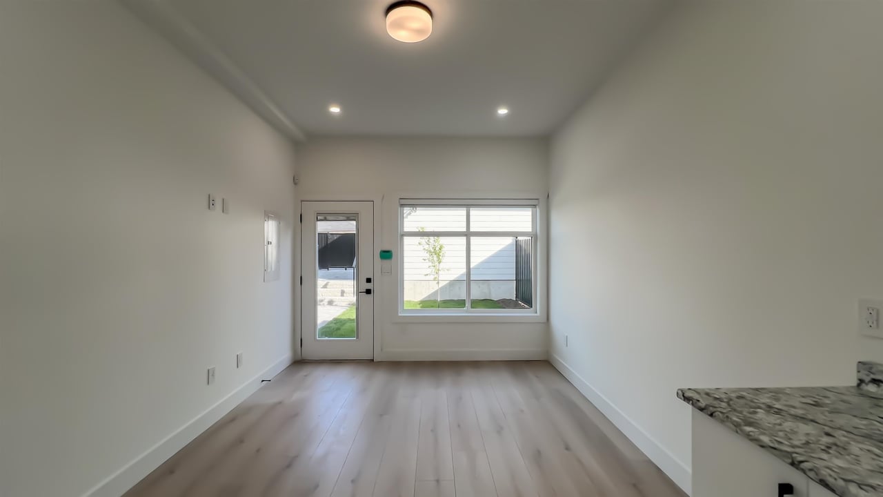 8020 19th Ave