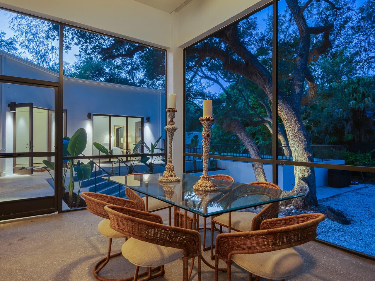 Sarasota Magazine Features Unique Midcentury Modern Listing 