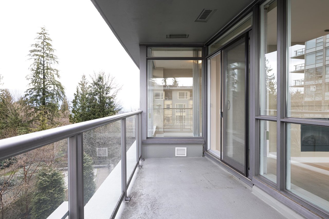 507-9222 University Cres