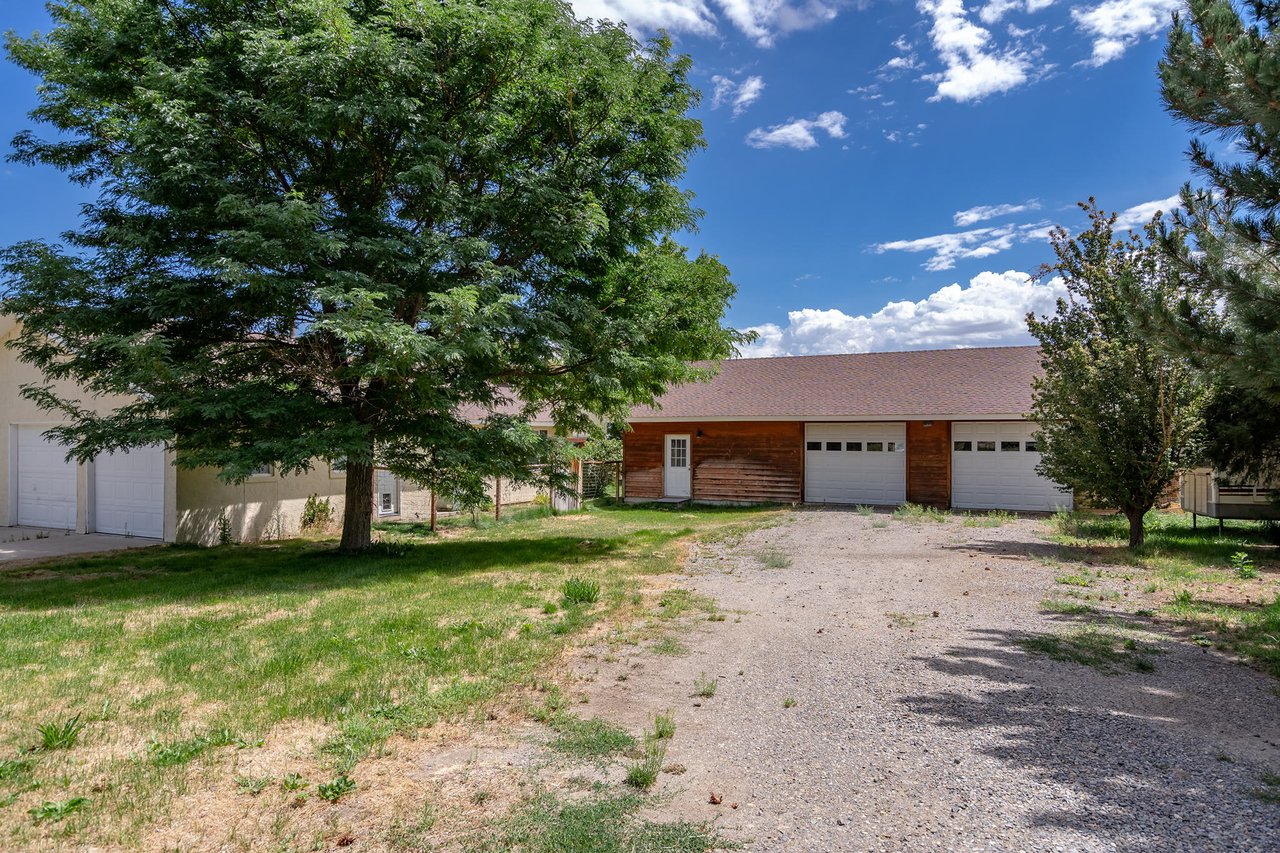 Horse Property with water rights! Incoming Producing Stables