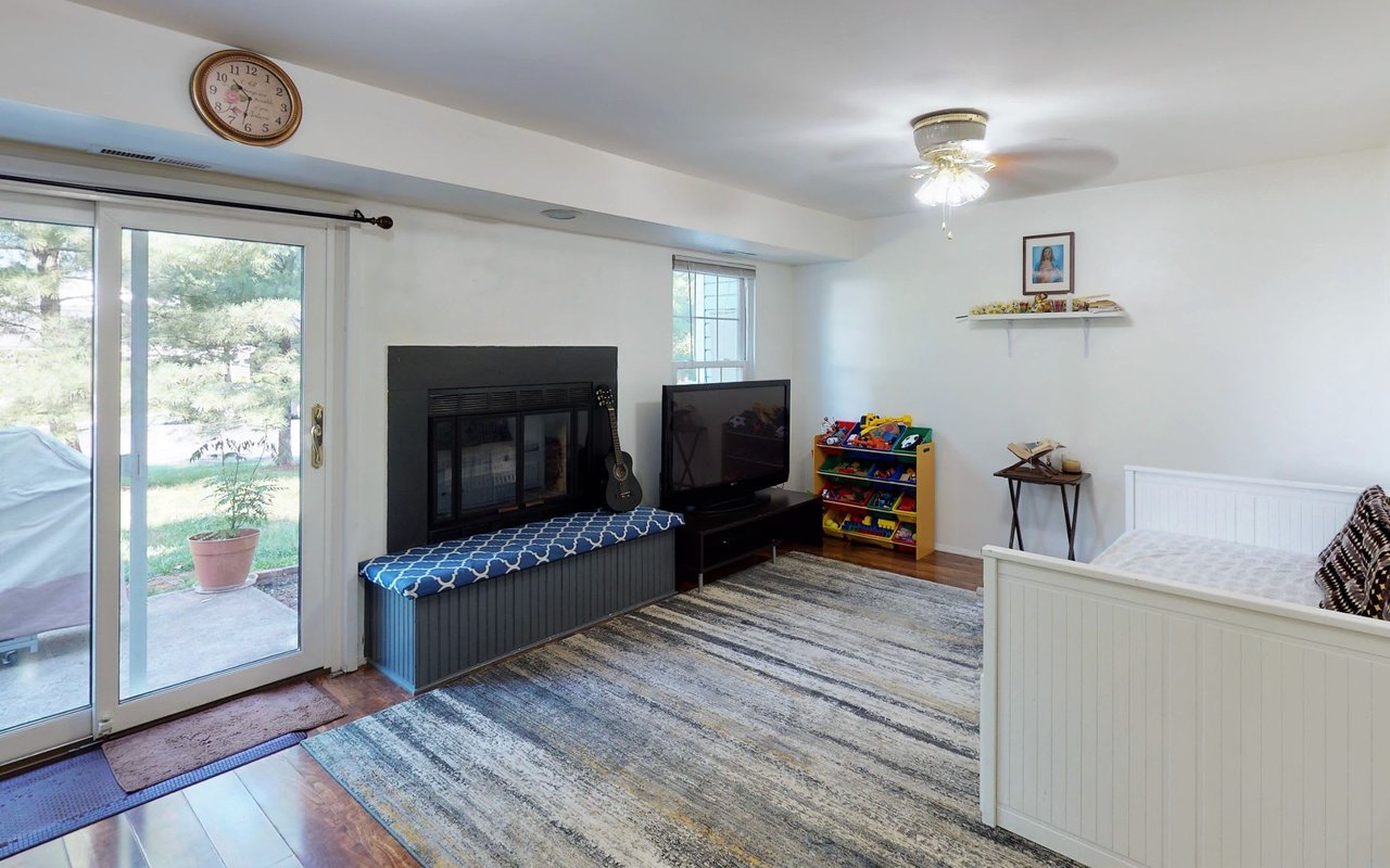 372 HAWKSHEAD WAY